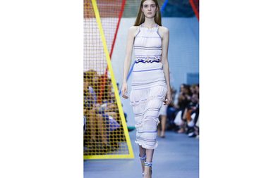 صور ازياء بيتر بيلوتو لصيف 2016 من اسبوع الموضة في لندن