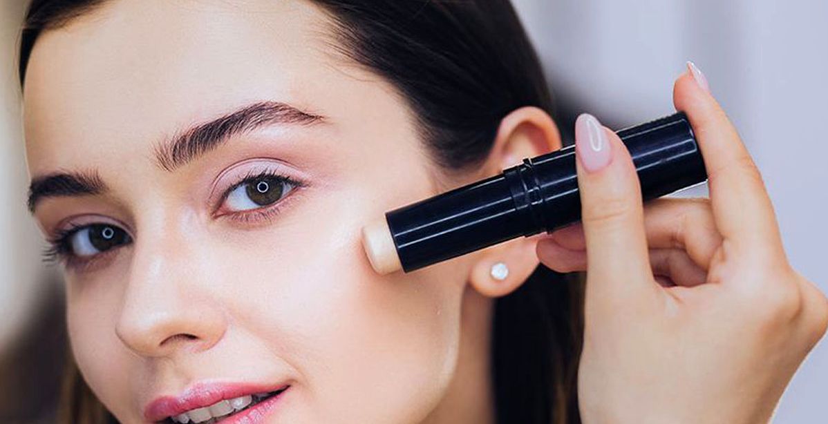 كيف تخفين مختلف شوائب الوجه بألوان الكونسيلر؟