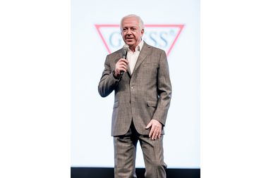 تعرفي على حدث إحتفال علامة Guess بمناسبة مرور 35 عاماً على انطلاقها