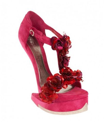 أحذية مميّزة من ألكسندر ماكوين لشتاء 2013