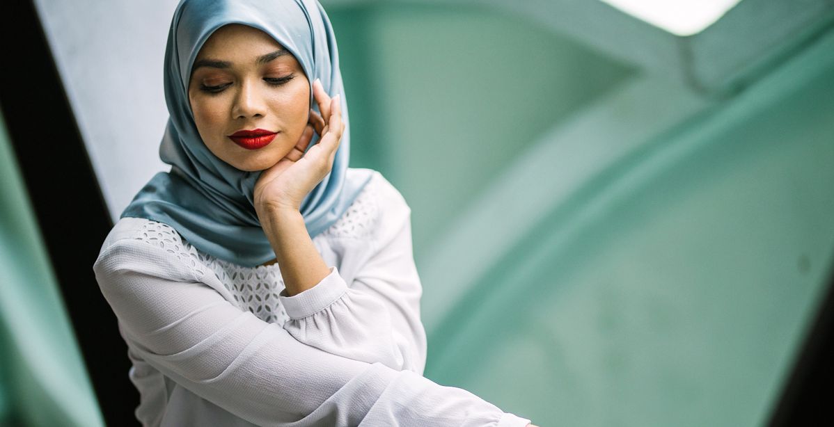 مستحضرات تجميل مميزة لك لإطلالة العيد