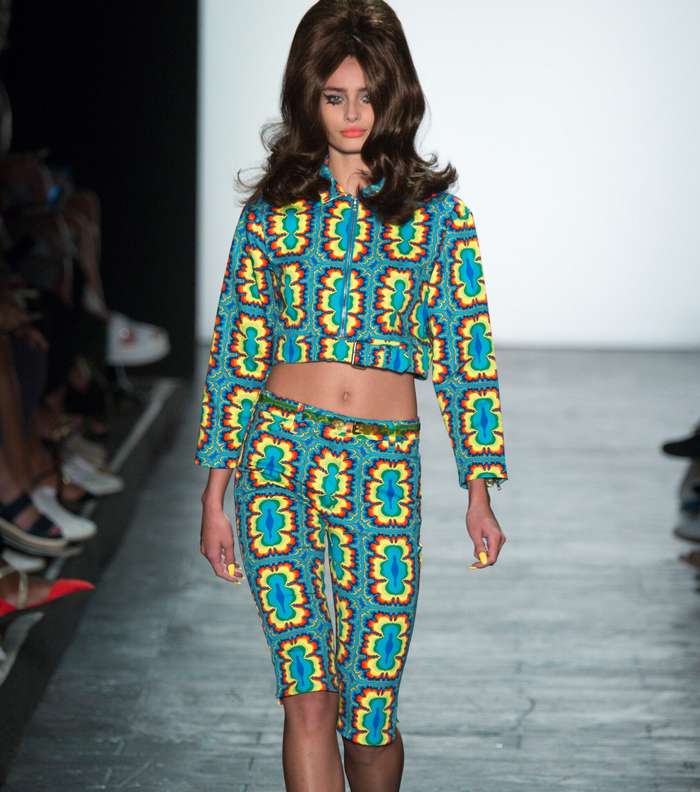 موضة السراويل الضيقة باسلوب البيرمودا من جيريمي سكوت لصيف 2016