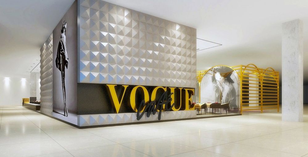 مقهى فوغ في دبي مول يستضيف Fashion through the years 