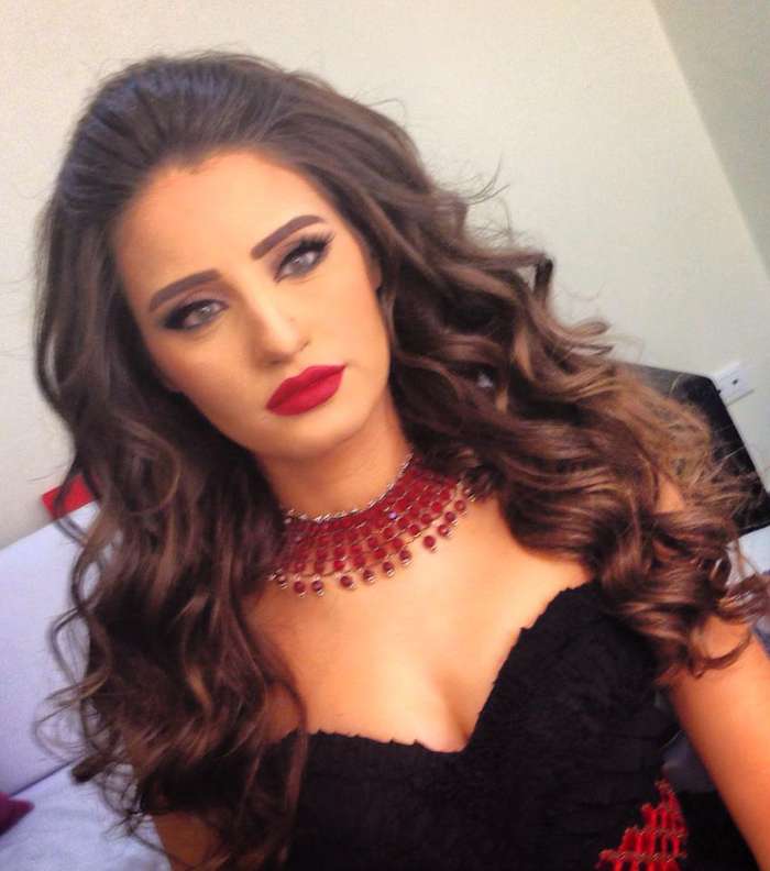 إيميه الصيّاح بتسريحة الوايفي