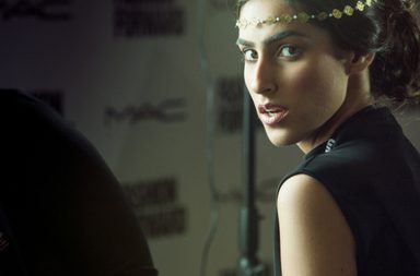 بالصور، كواليس ماكياج MAC  في الموسم الثاني من Fashion Forward