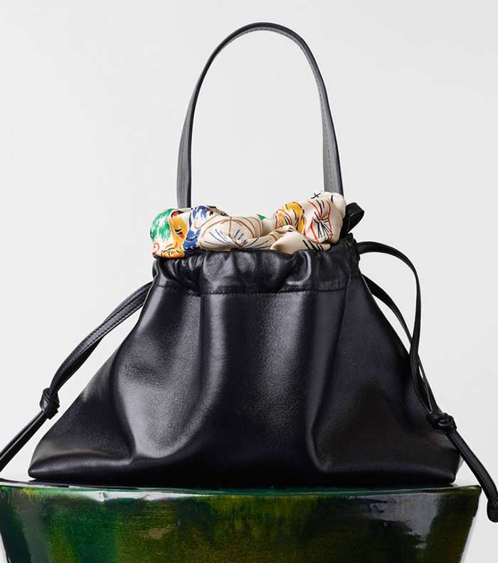 حقيبة FOULARD DRAWSTRING من Celine لشتاء 2015
