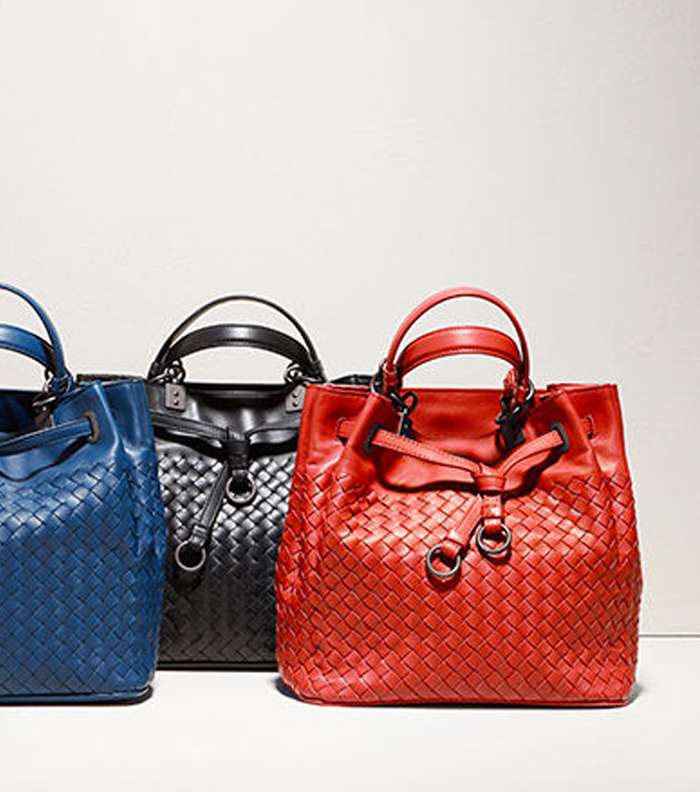 اليك الوان شنط بوتيغا فينيتا باسلوب الدلو Bucket Bags لصيف 2016