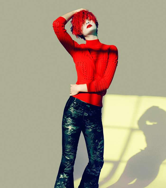 السوال المطبع الميتاليكي بقصة الـ Flare من ماري كاترانتزو مجموعة Resort 2017