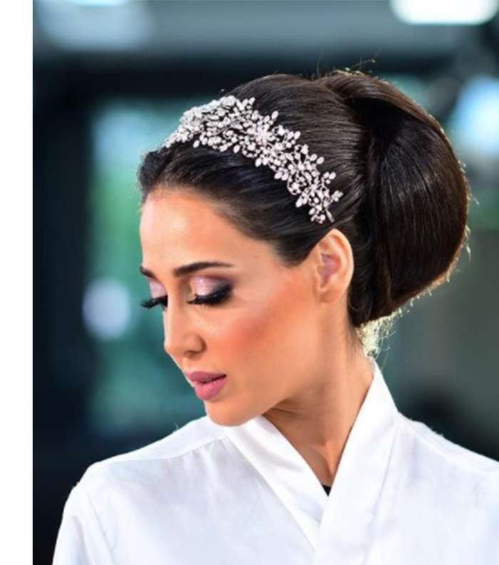 تسريحات شعر طويل للاعراس