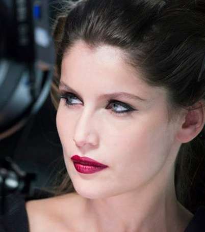 صور ادوات مكياج لوريال باريس لمكياج لاتيسا كاستا