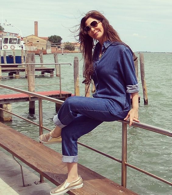 اليسا تواكب موضة الموسم