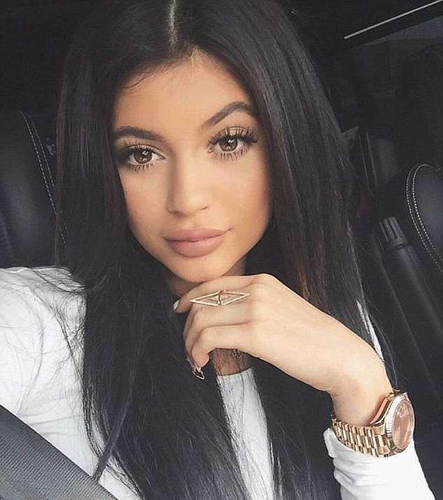 تعرفي على افضل روج كايلي جينر