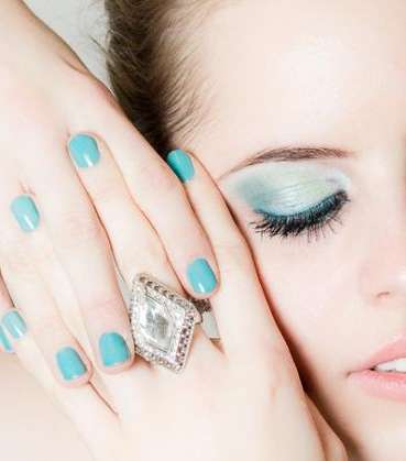 إختاري شكل الأظافر الأنسب لإطلالتك