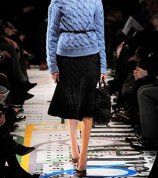 belt-over-knit-Prada-strong-makeup-26-11-2010