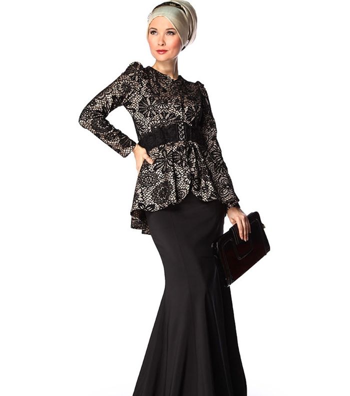 إعتمدي الفساتين بموضة البيبلوم