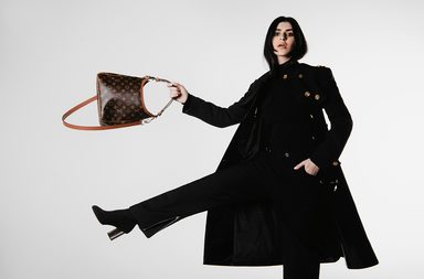 لويس فويتون حقائب وملابس في جلسة تصوي حصرية بياسمينة