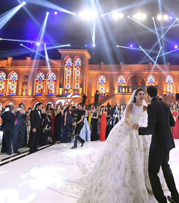 بالصور، حفلات زفاف أبرز الشخصيات المعروفة عربياً خلال العام 2016