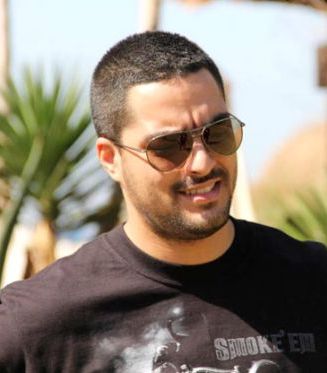 النظارات الشمسية المميّزة، سرّ إطلالة حسن الشافعي المميّزة