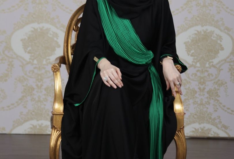 مصمّمة الأزياء والعبايات عفّة الدباغ
