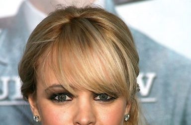 إكتشفي بالصور أجمل تسريحات تناسب الوجه الطويل