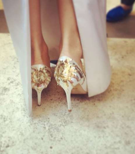 حذاء زفاف العروس سابين غانم من Charlotte Olympia