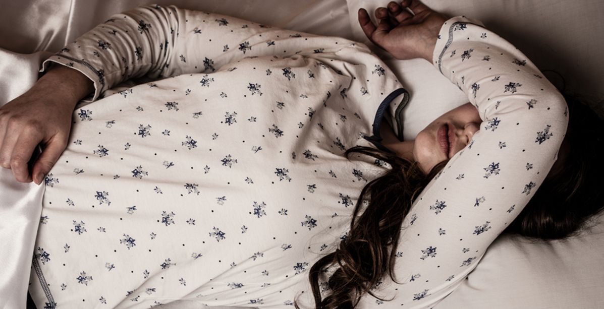 هل تعانين من تشنج عضلات قدمك فجأة في الليل؟