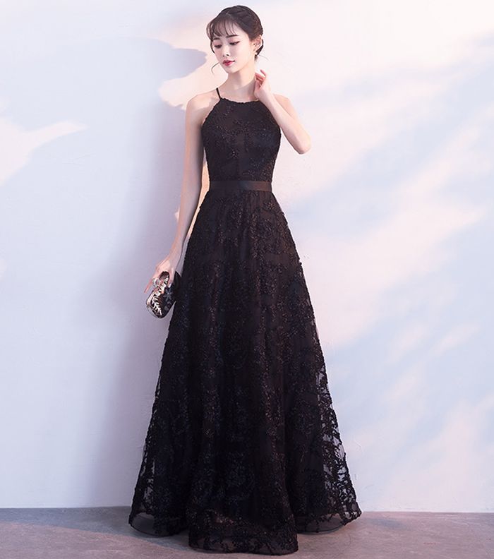 فساتين ناعمه طويله