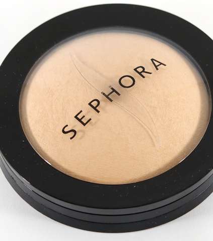 البودرة Microsmooth Baked Foundation Face Powder من سيفورا