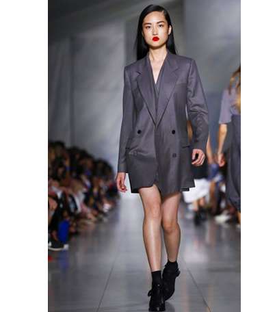 مجموعة ازياء DKNY لصيف 2016 من اسوع الموضة في نيويورك