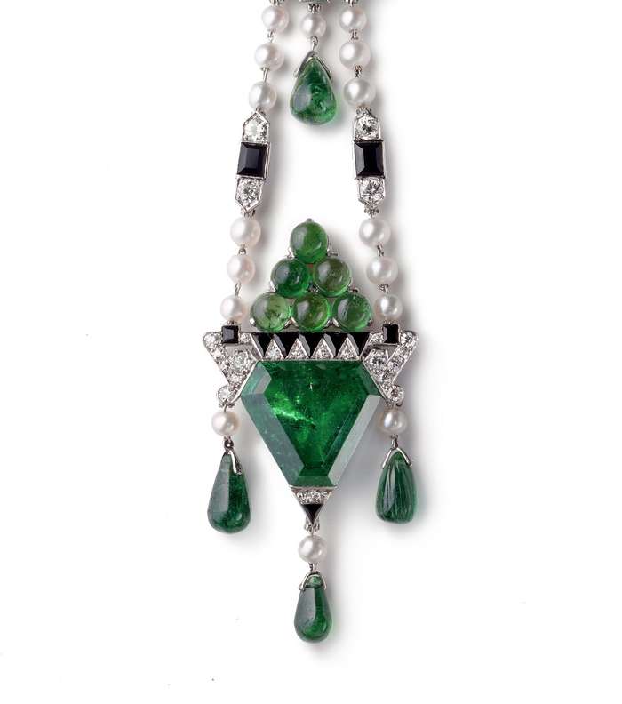 بروش مميز من كارتييه cartier