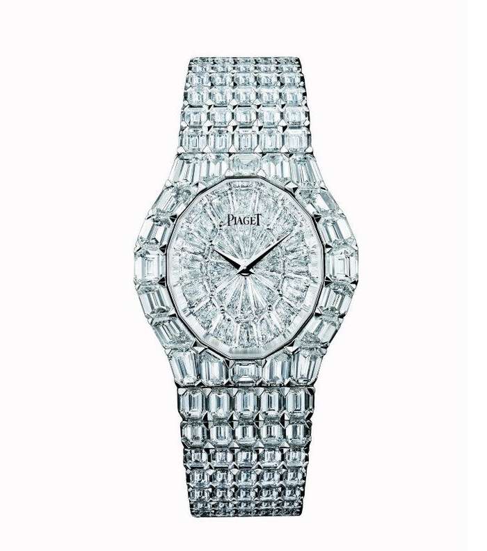 ساعة ماسيّة لافتة من بياجيه