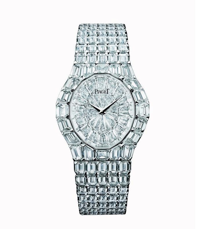 ساعة ماسيّة لافتة من بياجيه