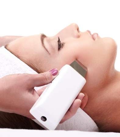 الحروق وتغيير في لون البشرة