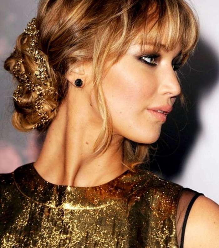  تسريحة الرفعة مع الغرة