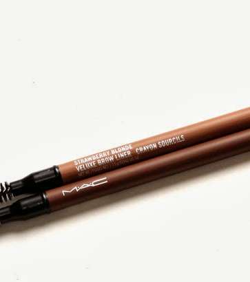 قلم رسم حواجب من ماك