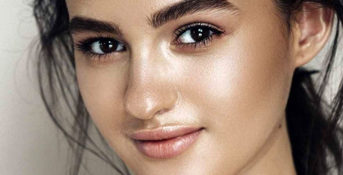 حيل رائعة لإنجاح ماكياج عيونك من دون أيلاينر