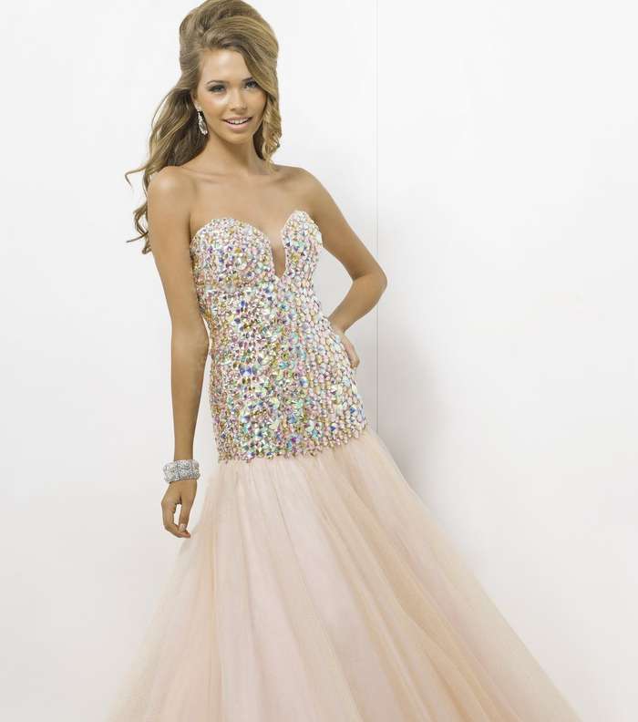 موديلات اروع فساتين ناعمه طويله انستقرام