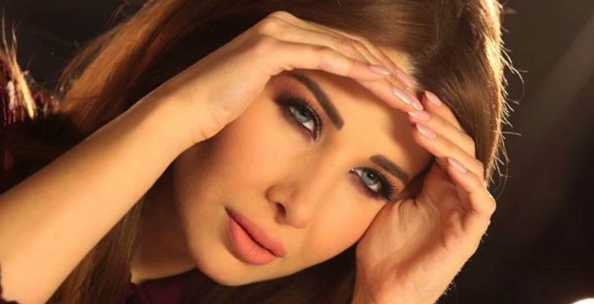 حيل ماكياج تعتمدها نانسي عجرم للتحكم بشكل عينيها الناعسة