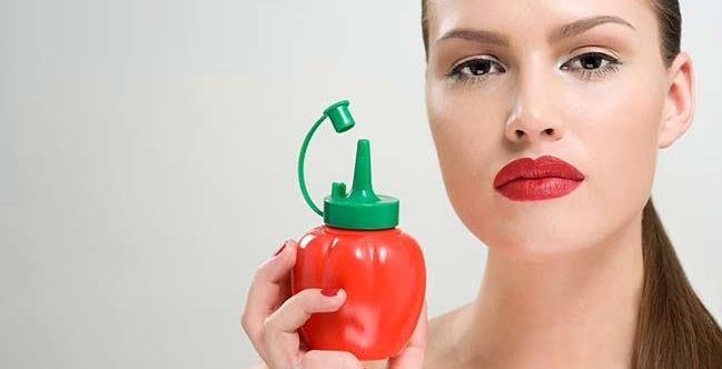 استعمالات غريبة للكاتشب | معلومات غريبة عن معجون الطماطم 