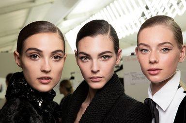  كواليس مكياج CHANEL خلال أسبوع الهوت كوتور في باريس لشتاء 2020