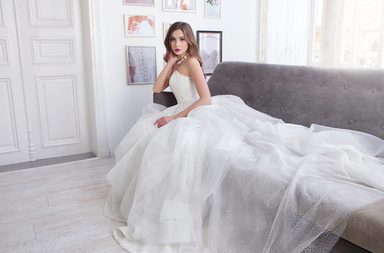 أجمل فساتين الزفاف في جلسة ياسمينة التصويريّة