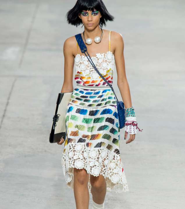 لإطلالة مميّزة في صيف 2014، اختاري قلادة اللؤلؤ من CHANEL