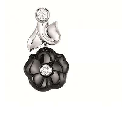 بالصور، إليك مجوهرات CHANEL من مجموعة Camelia