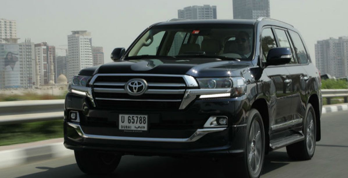 لاندكروزر 2021 سيارة رباعية الدفع مثالية للعائلات