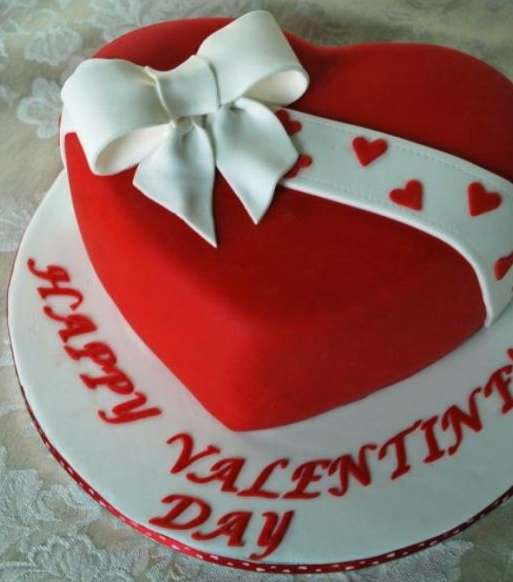 اختاري الكيك على شكل قلب