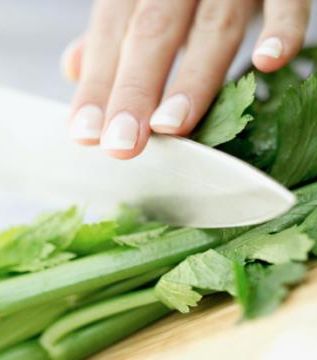 الكرفس...يعزز الرغبات الأنثوية 