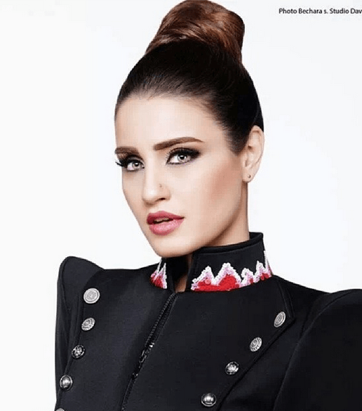 إطلالة مميّزة لإيميه صيّاح