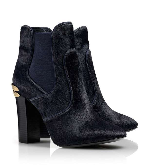 من Tory Burch، اختاري لشتاء 2014، حذاء الكاحل من الفرو