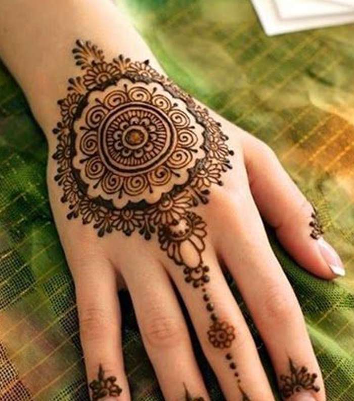 ابهري من حولك بنقش ناعم وحلو