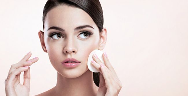 طرق طبيعية لازالة المكياج